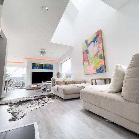 Villa Dreamy Vibes Mit Privatem Pool & Rheinblick Niederkassel Eksteriør bilde